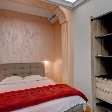 סלוניקי Aristotelous Family & Friends Two Bedrooms & Two Living Rooms Apt מראה חיצוני תמונה